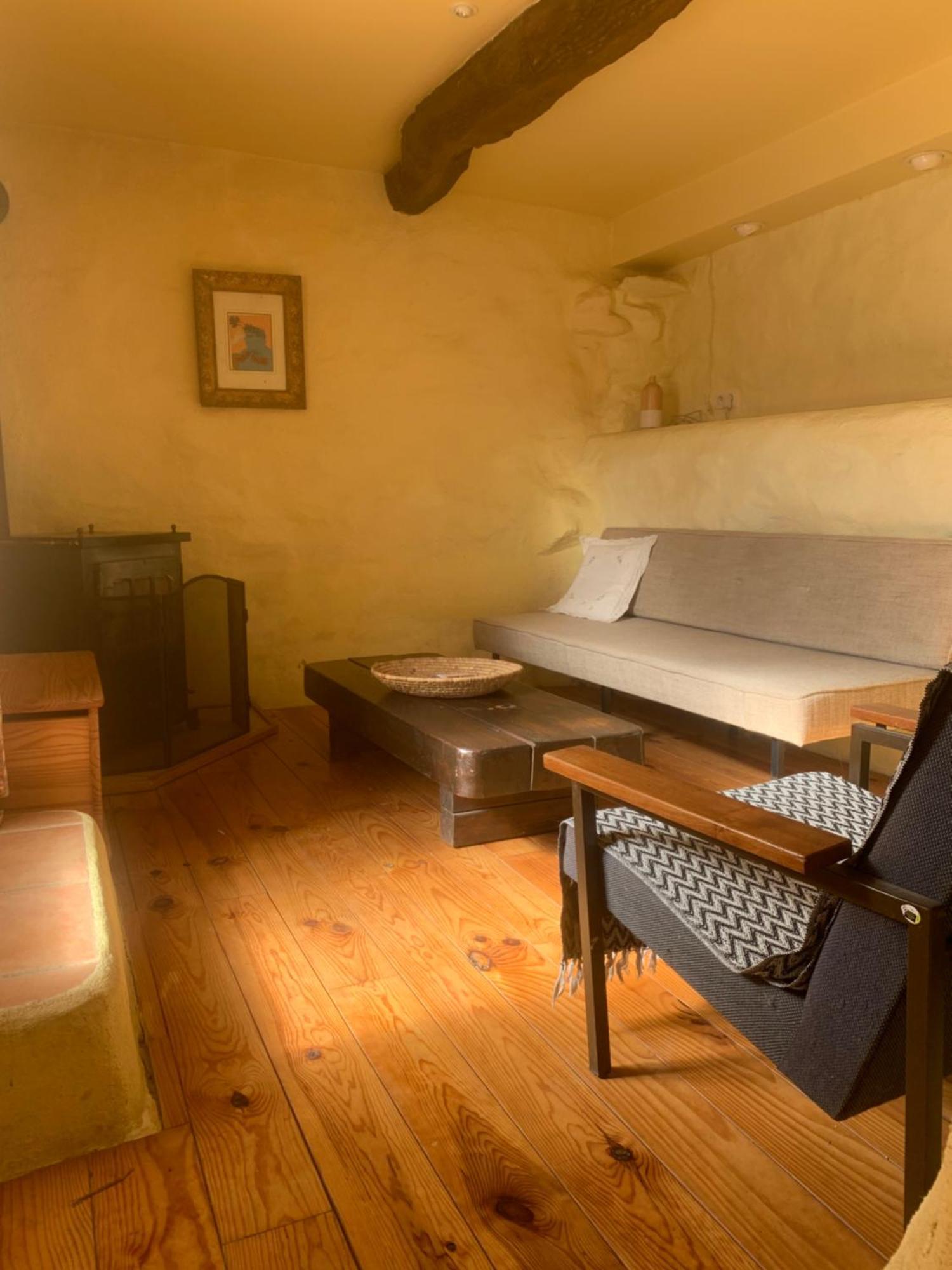 Mas Caraus Apartment Montferrer Luaran gambar